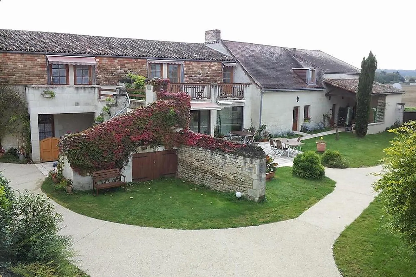 Lieux événementiels, LE PIGEONNIER DU PERRON