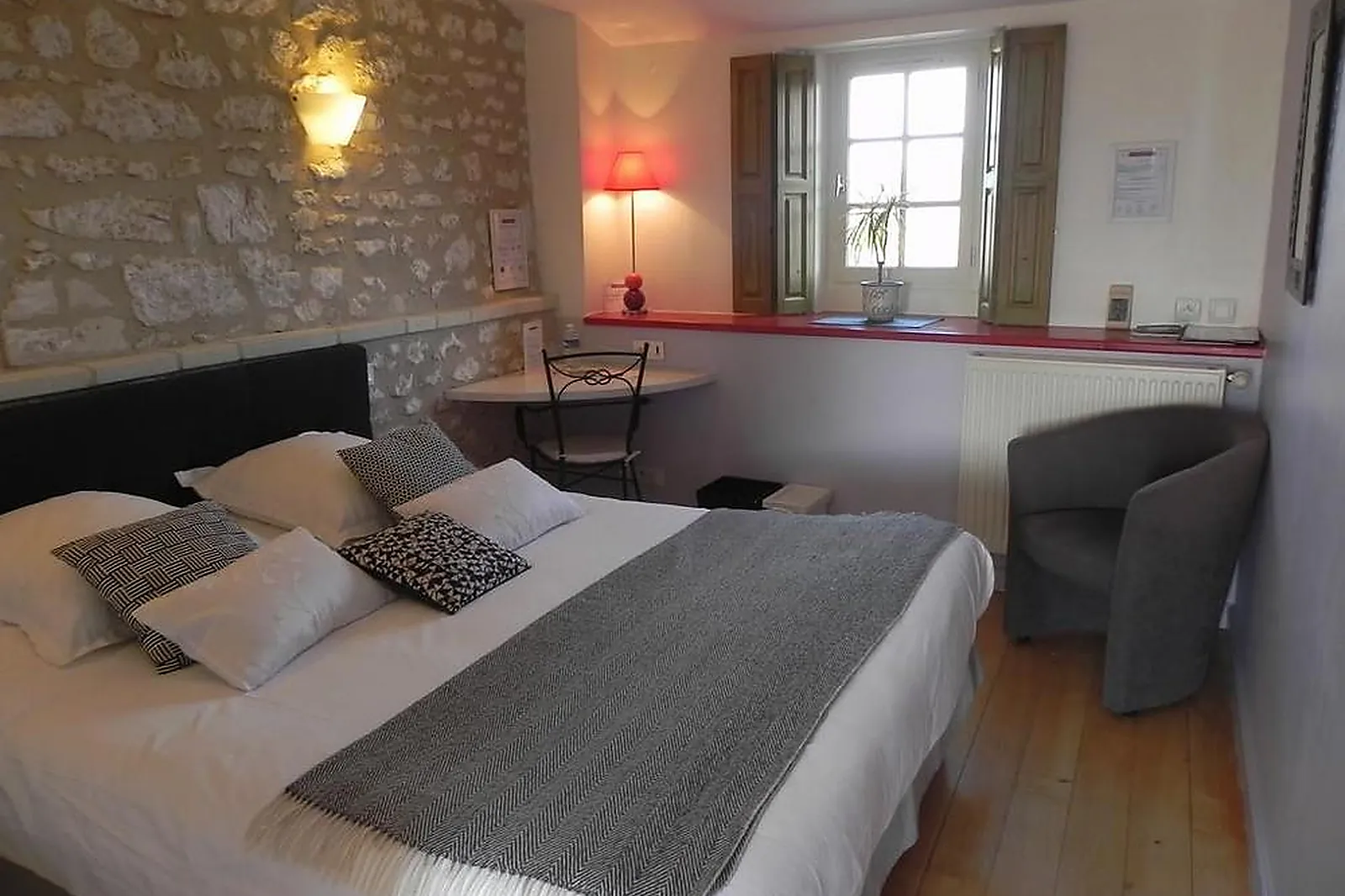 Lieux événementiels, LE PIGEONNIER DU PERRON