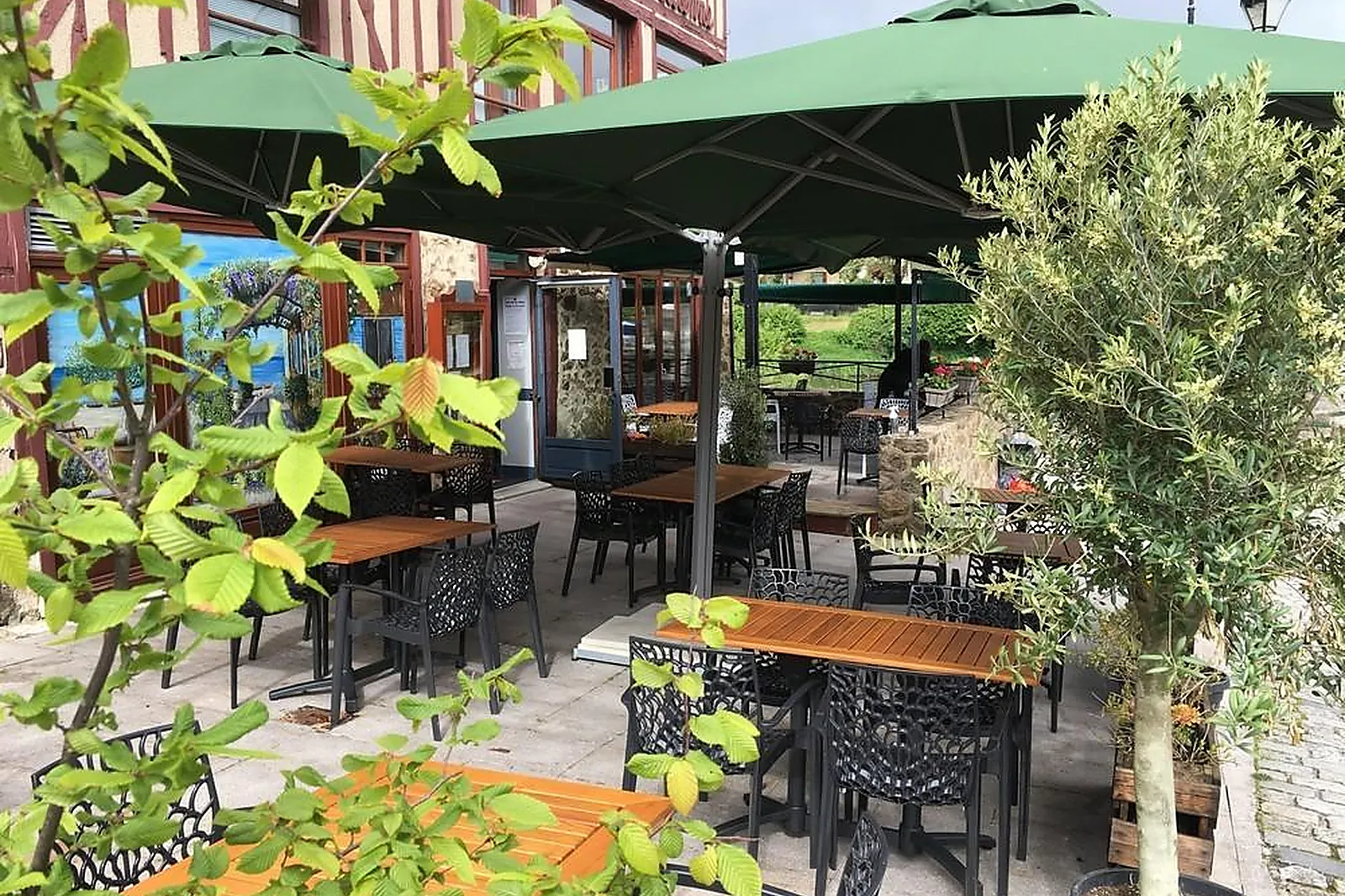 Lieux événementiels, LE PONT SAINT-ETIENNE