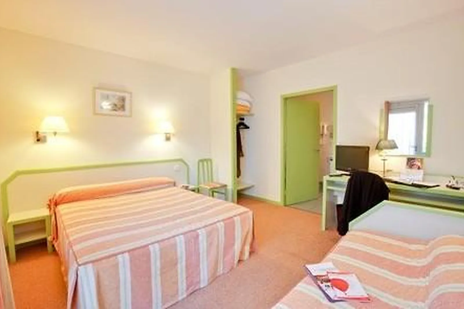 Lieux événementiels, LE PONT DE SÉNARD