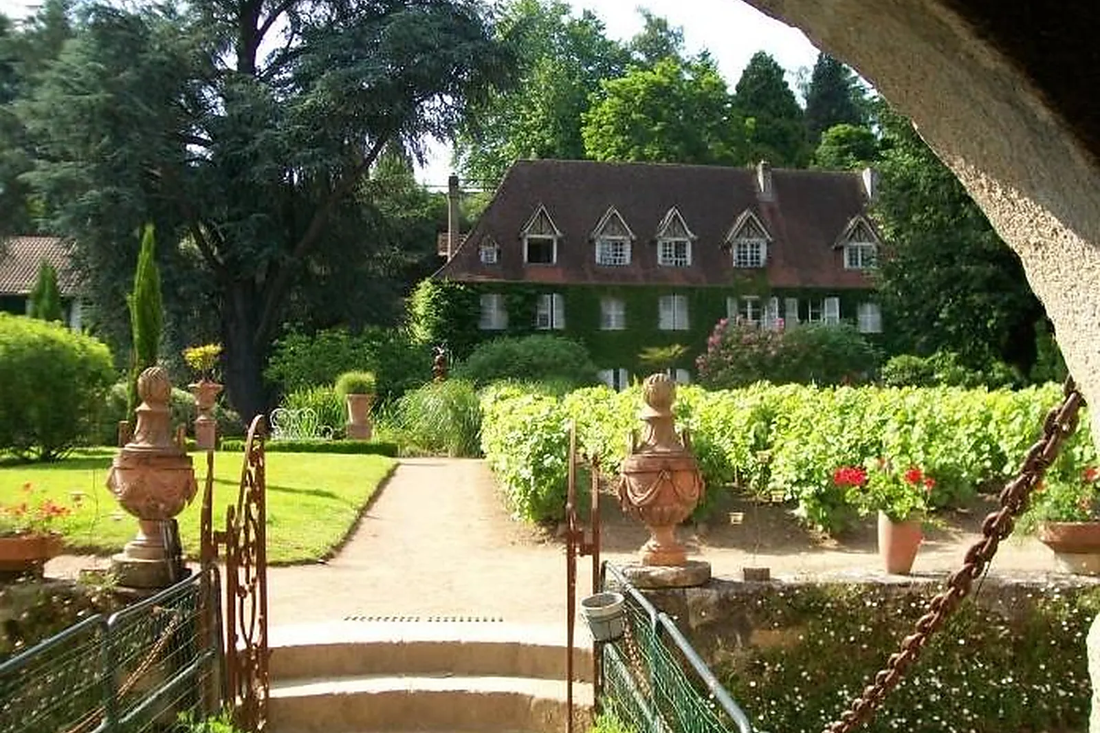 Lieux événementiels, LE POUDRIER