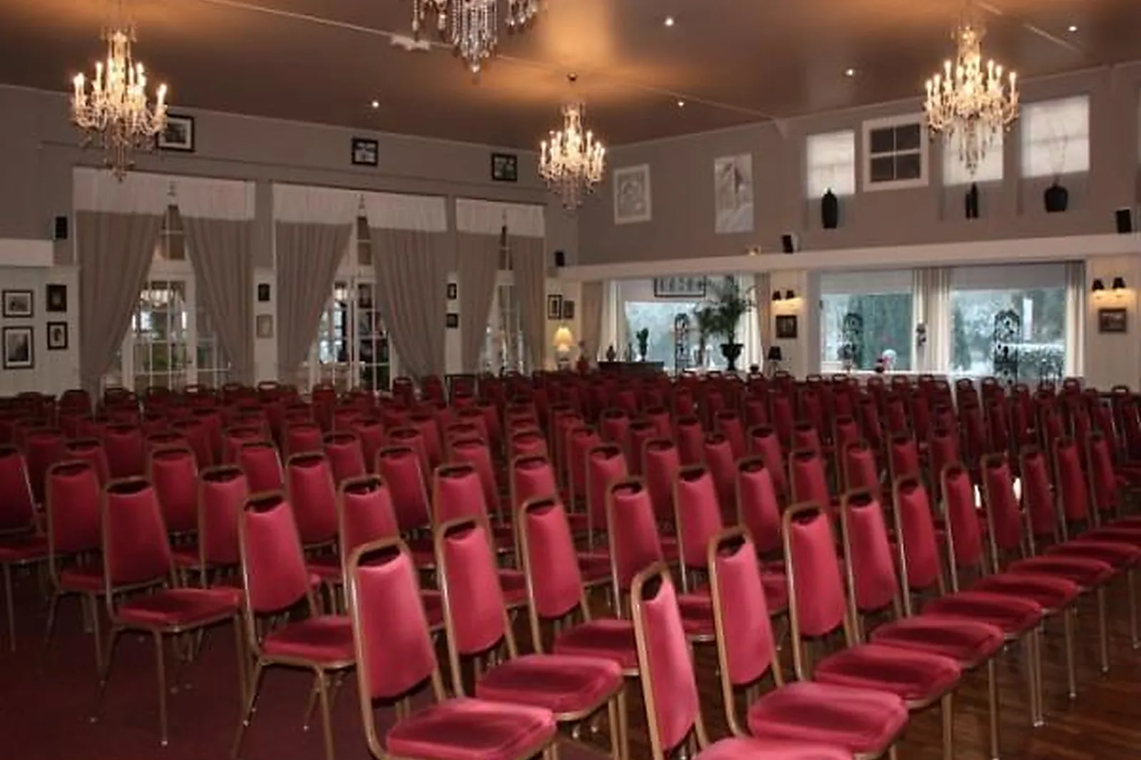 Lieux événementiels, LE PRÉ FLEURI