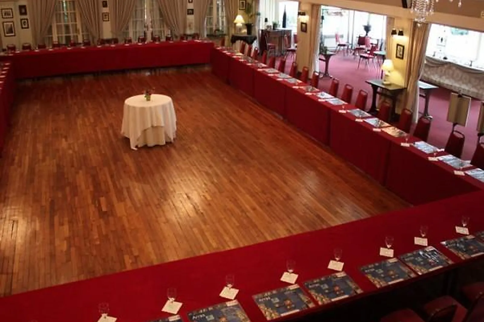 Lieux événementiels, LE PRÉ FLEURI