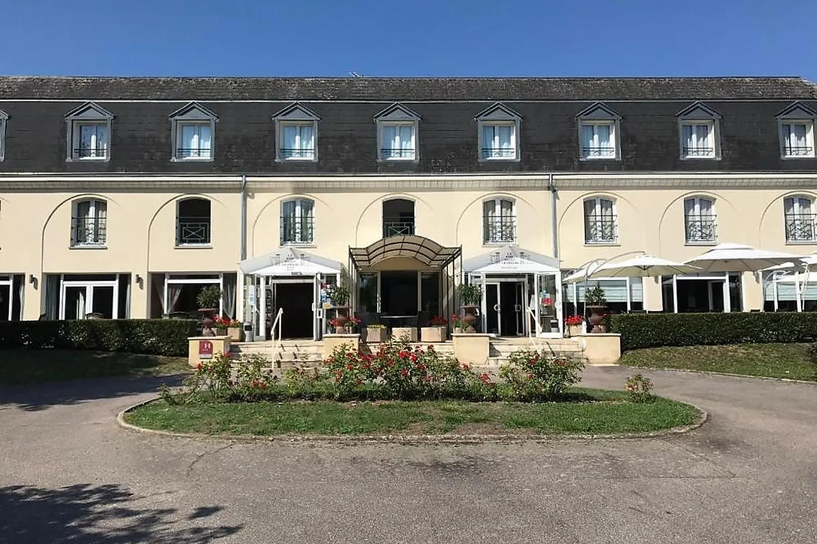 Lieux événementiels, LE PRÉ SAINT GERMAIN