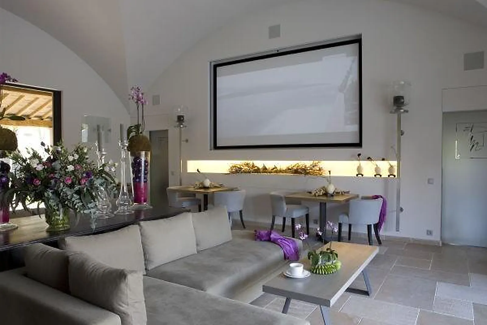 Lieux événementiels, LE PRÉ DE LA MER