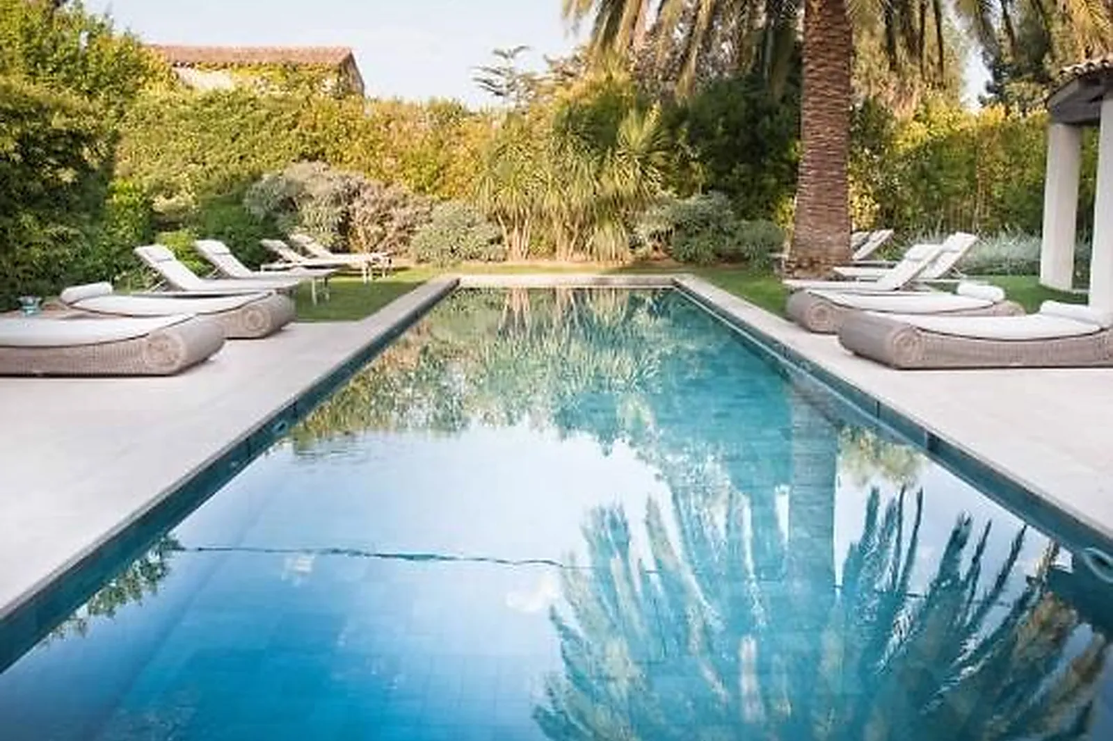 Lieux événementiels, LE PRÉ DE LA MER