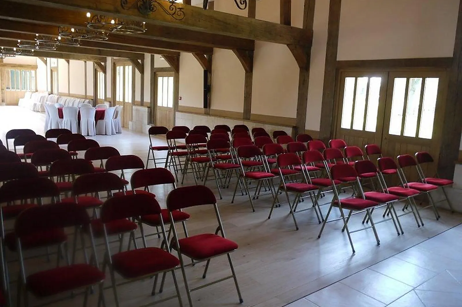 Lieux événementiels, LE PRESSOIR DE TOURGÉVILLE