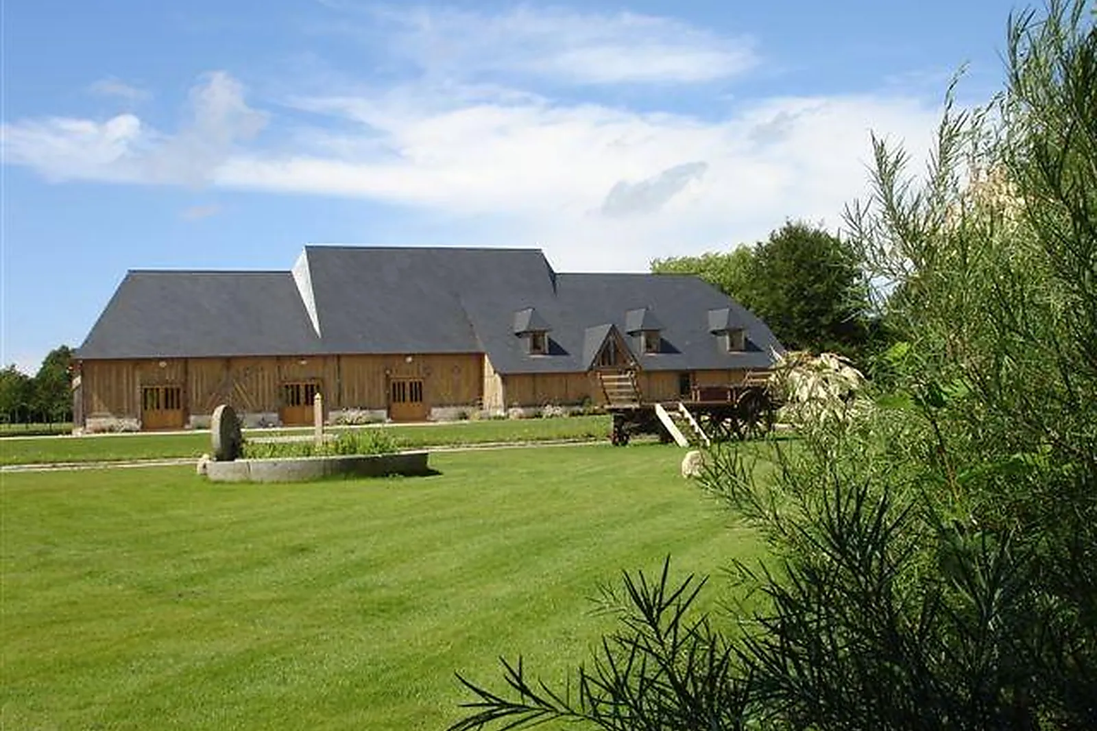 Lieux événementiels, LE PRESSOIR DE TOURGÉVILLE