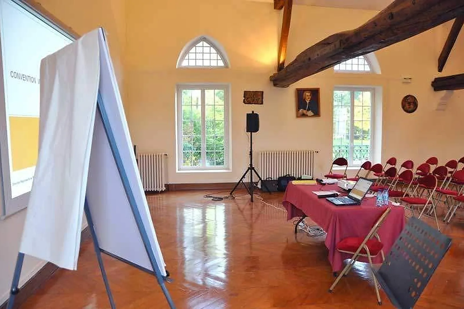 Lieux événementiels, LE PRIEURÉ DE SAINT CYR