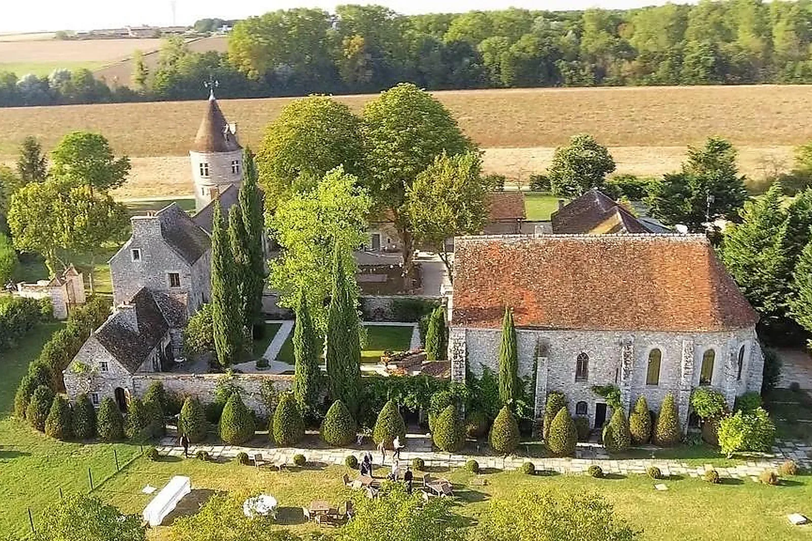 Lieux événementiels, LE PRIEURÉ DE VERNELLE