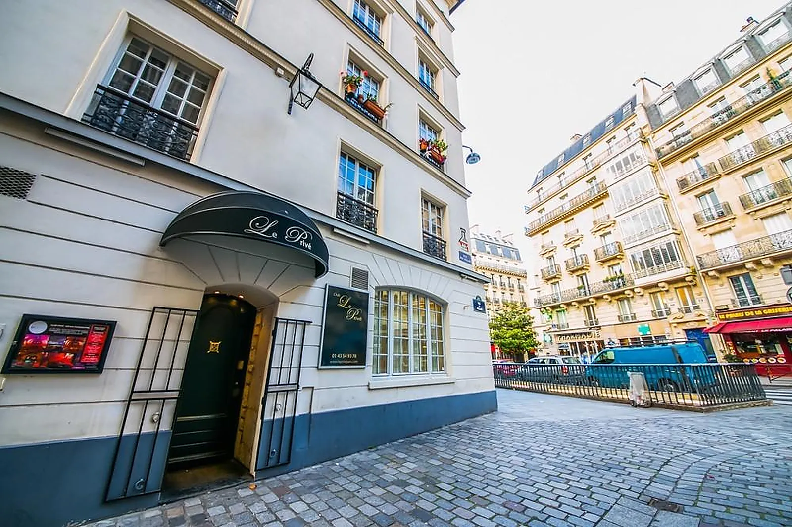 Lieux événementiels, LE PRIVÉ