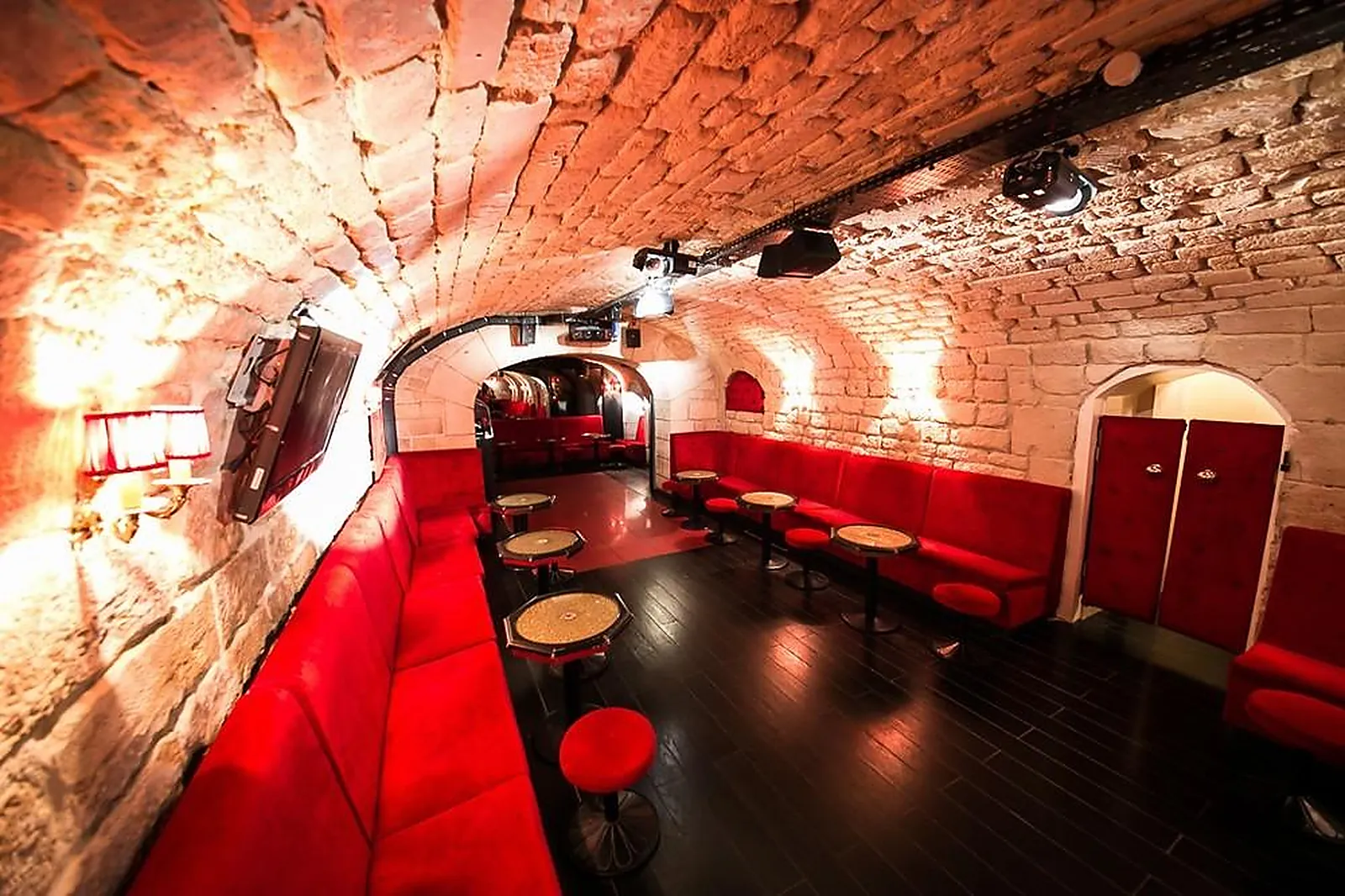 Lieux événementiels, LE PRIVÉ