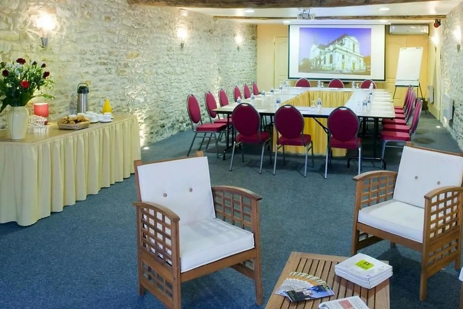 Lieux événementiels, LE PUITS DORÉ