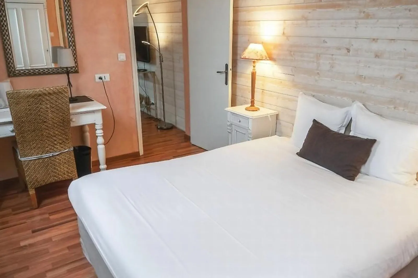 Lieux événementiels, LE QUAI FLEURI