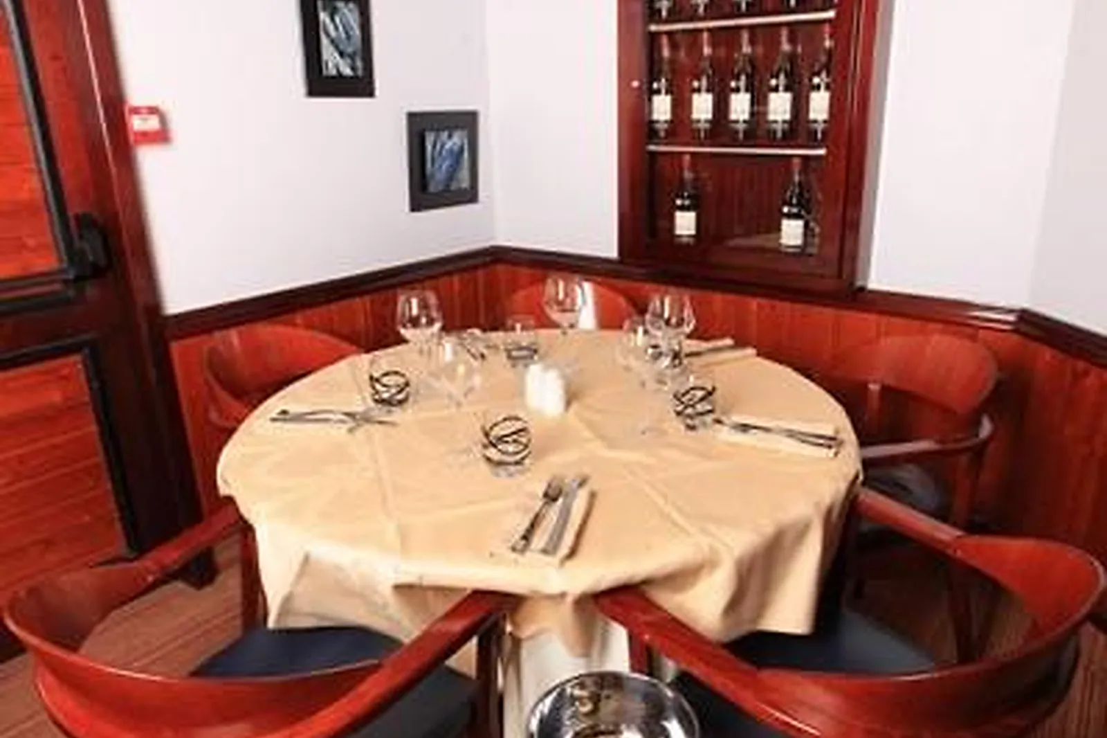 Lieux événementiels, LE QUERRIEN