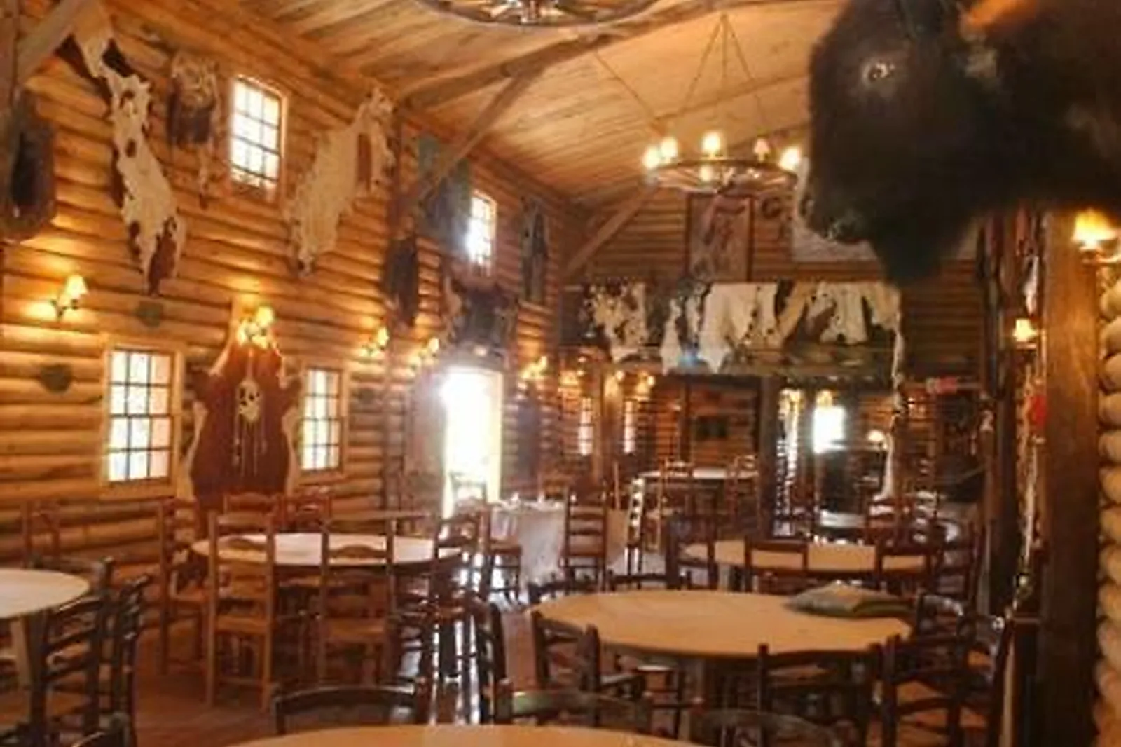 Lieux événementiels, LE RANCH