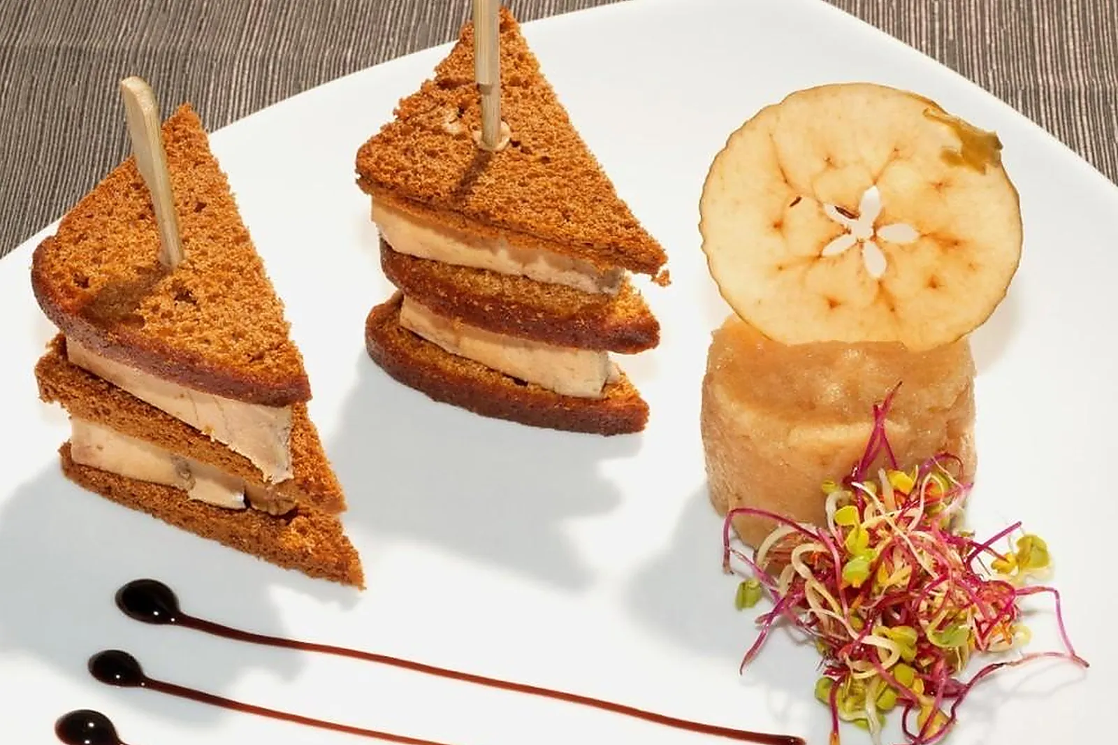 Lieux événementiels, LE RAPP