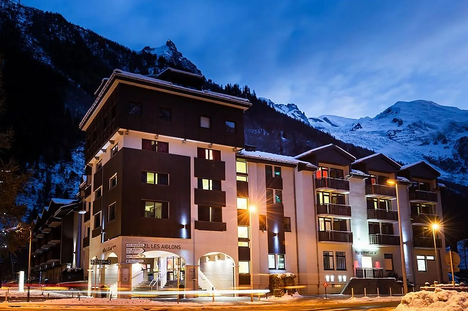 Lieux événementiels, LE REFUGE DES AIGLONS