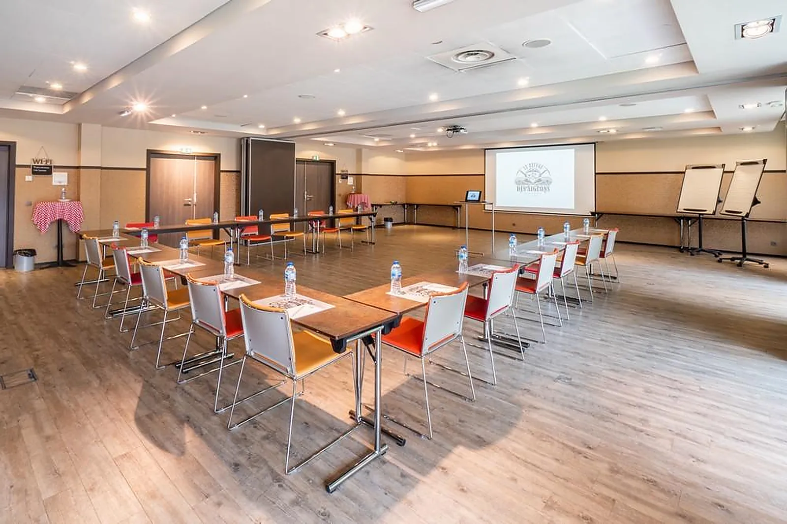 Lieux événementiels, LE REFUGE DES AIGLONS