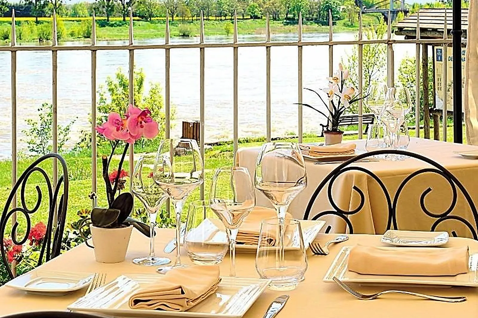 Lieux événementiels, LE RELAIS LOUIS XI