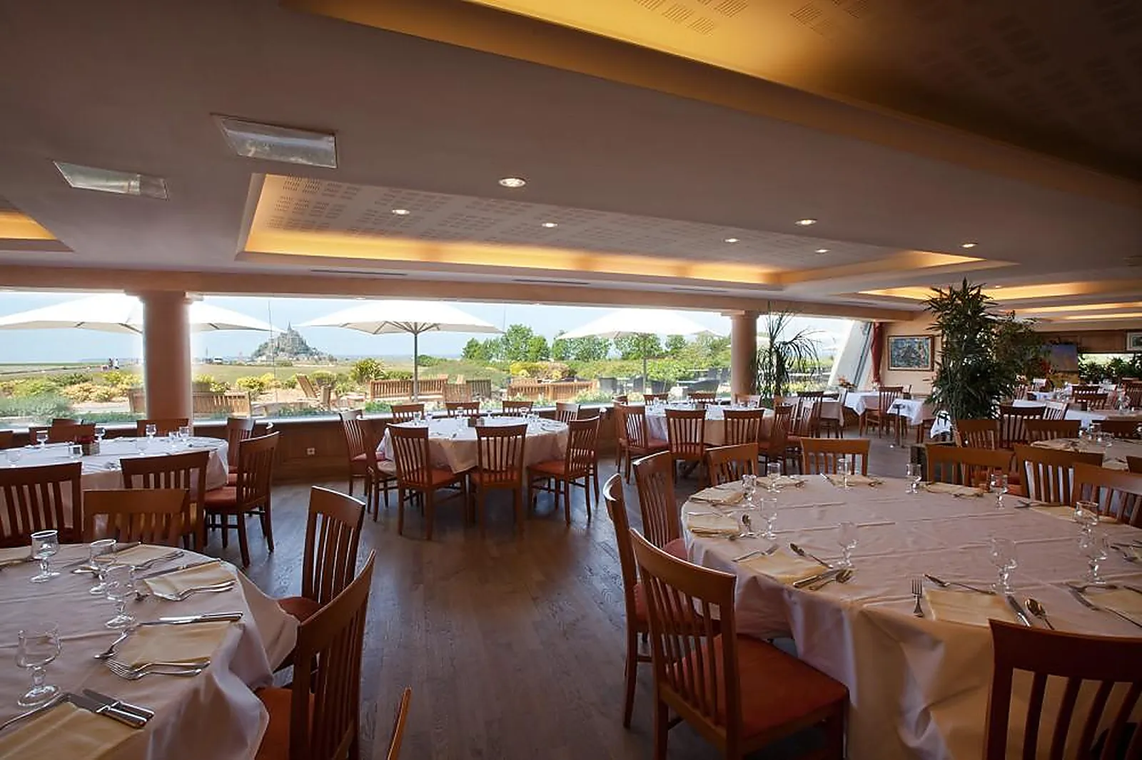 Lieux événementiels, LE RELAIS SAINT-MICHEL