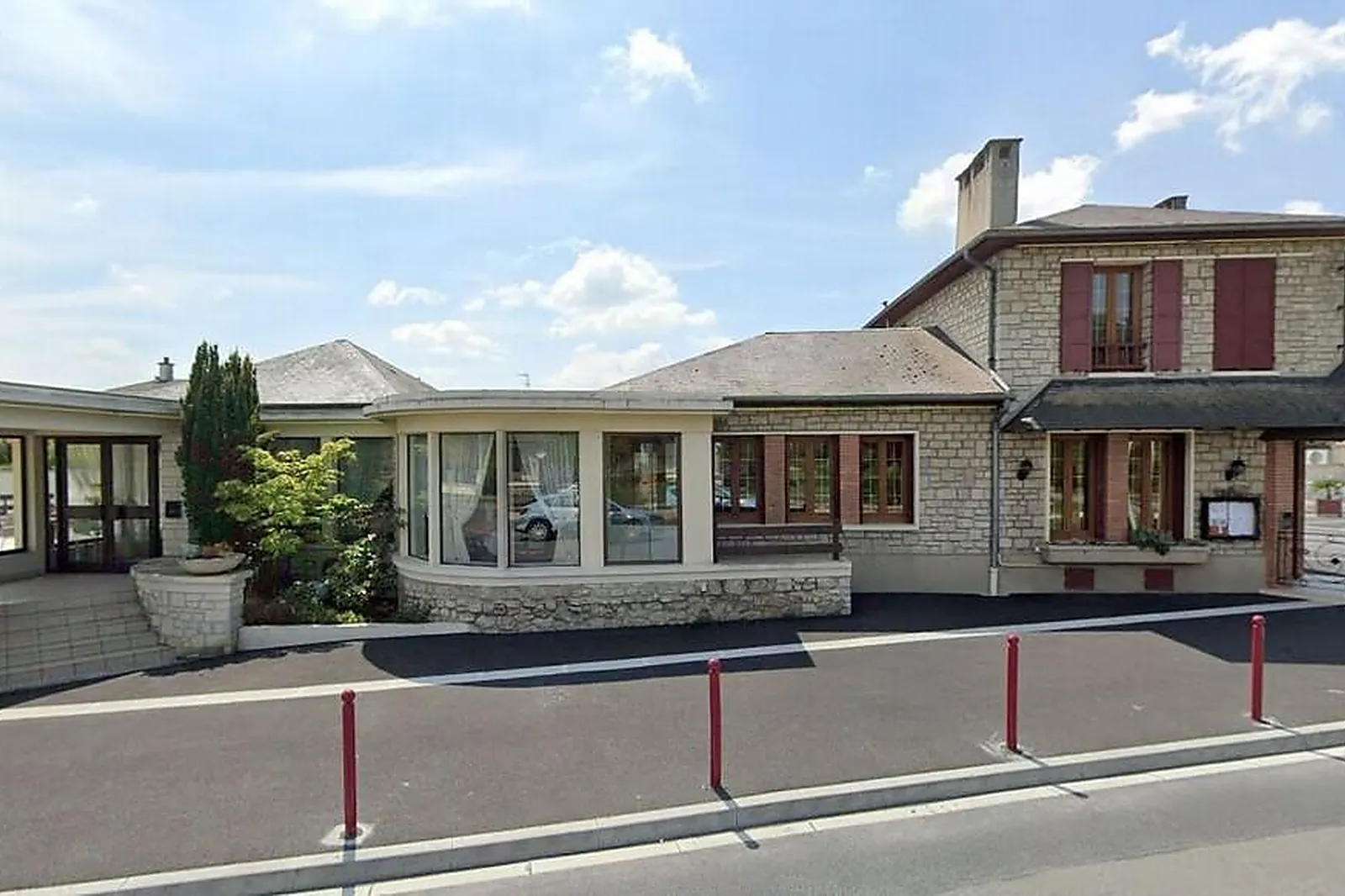 Lieux événementiels, LE RELAIS DE CHARLEMAGNE