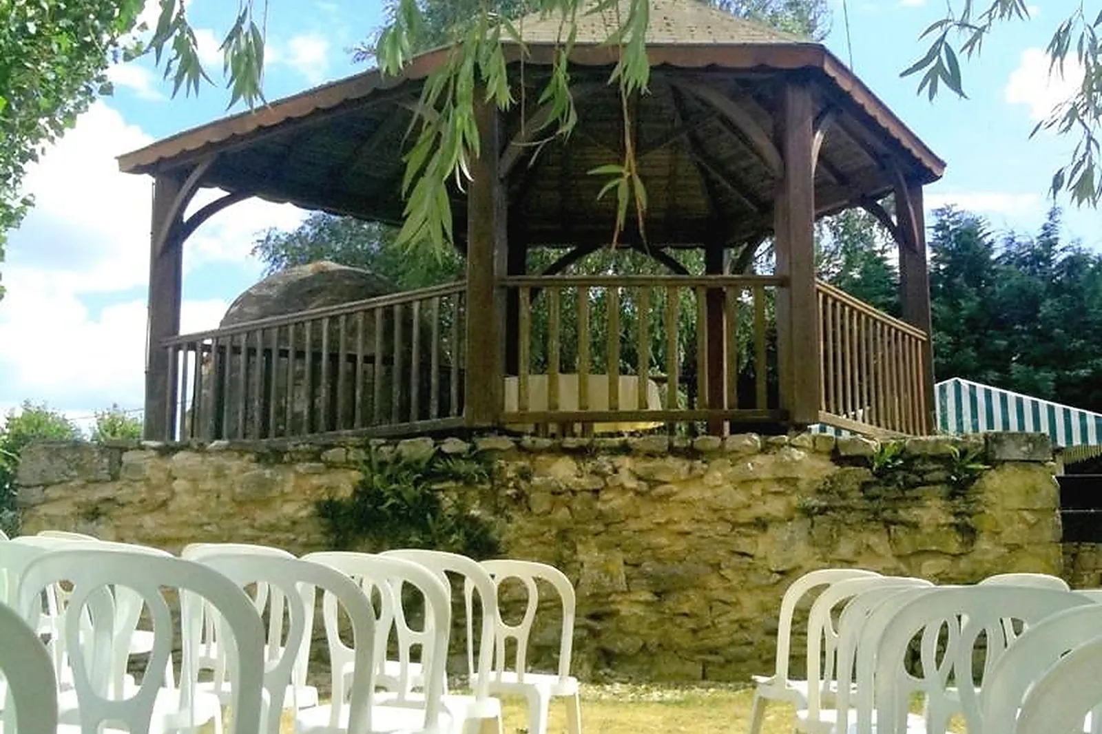 Lieux événementiels, LE RELAIS DE MALVOISINE