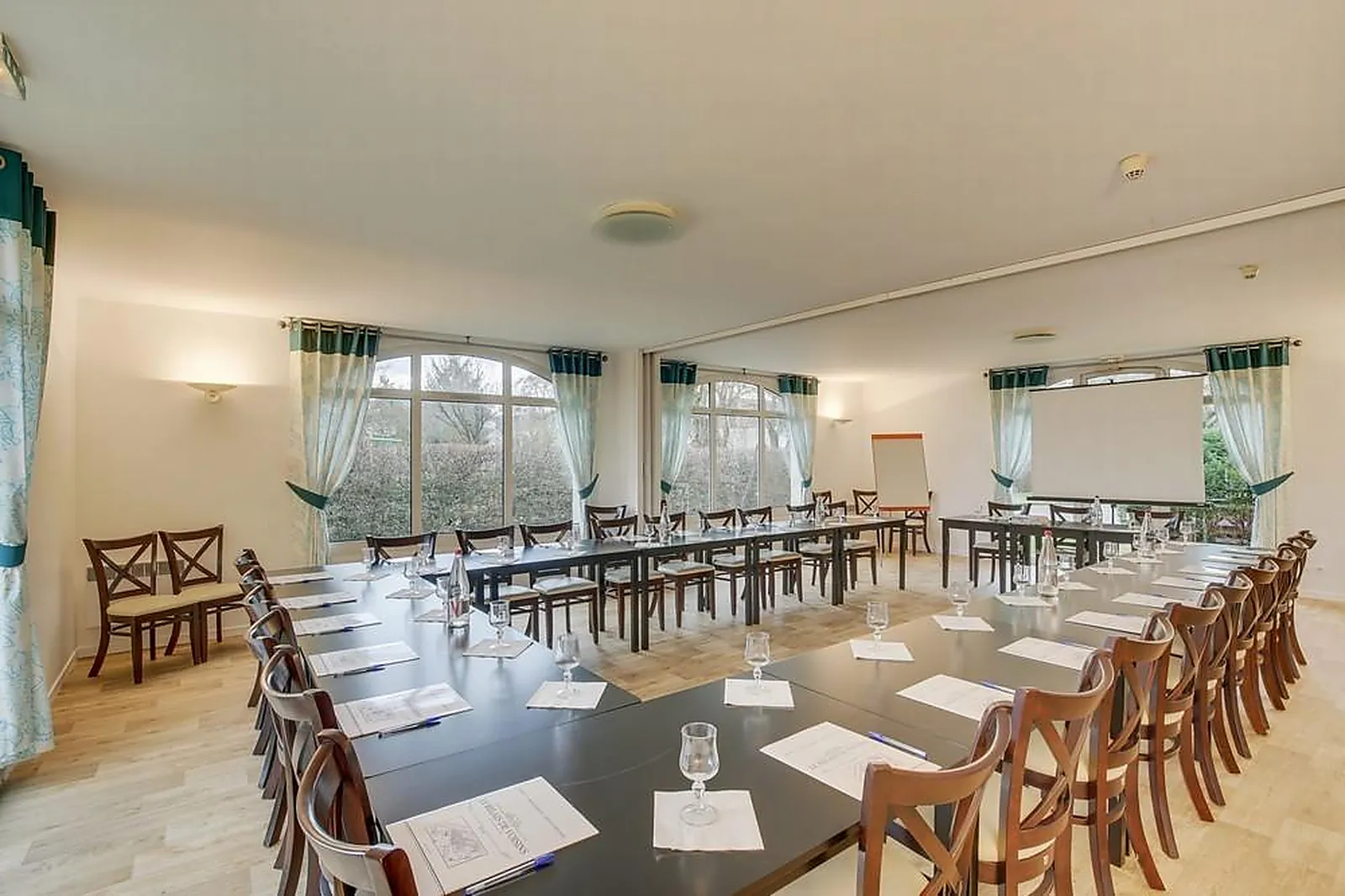 Lieux événementiels, LE RELAIS DE VOISINS