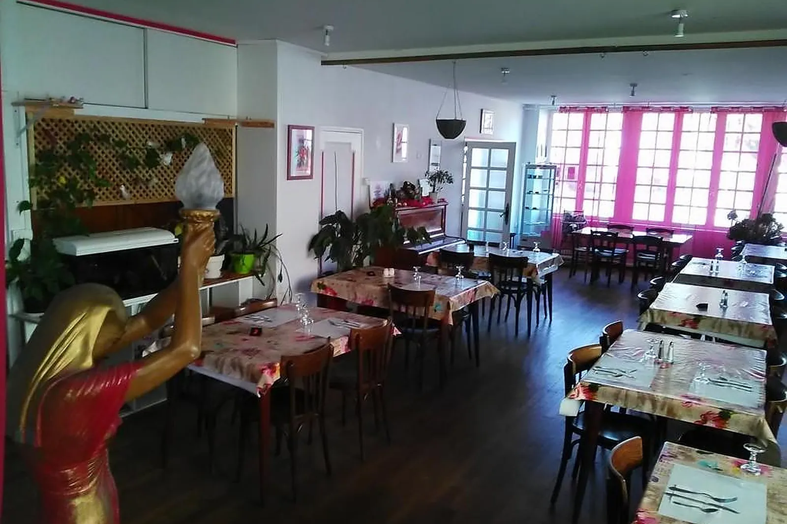 Lieux événementiels, LE RELAIS DE LA MARCHE