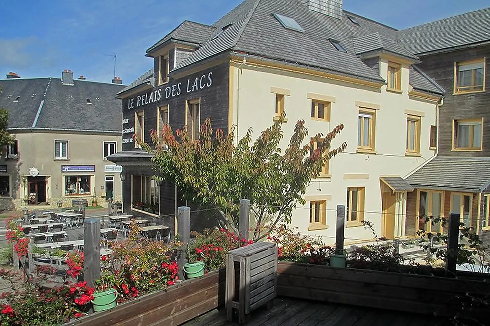 Lieux événementiels, LE RELAIS DES LACS