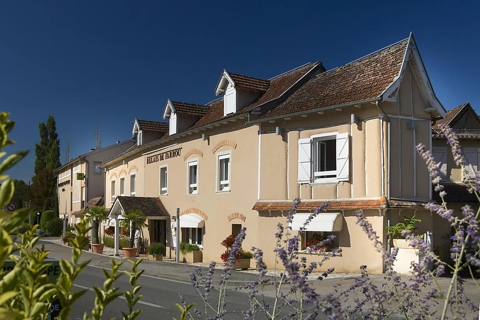 Lieux événementiels, LE RELAIS DU FARROU