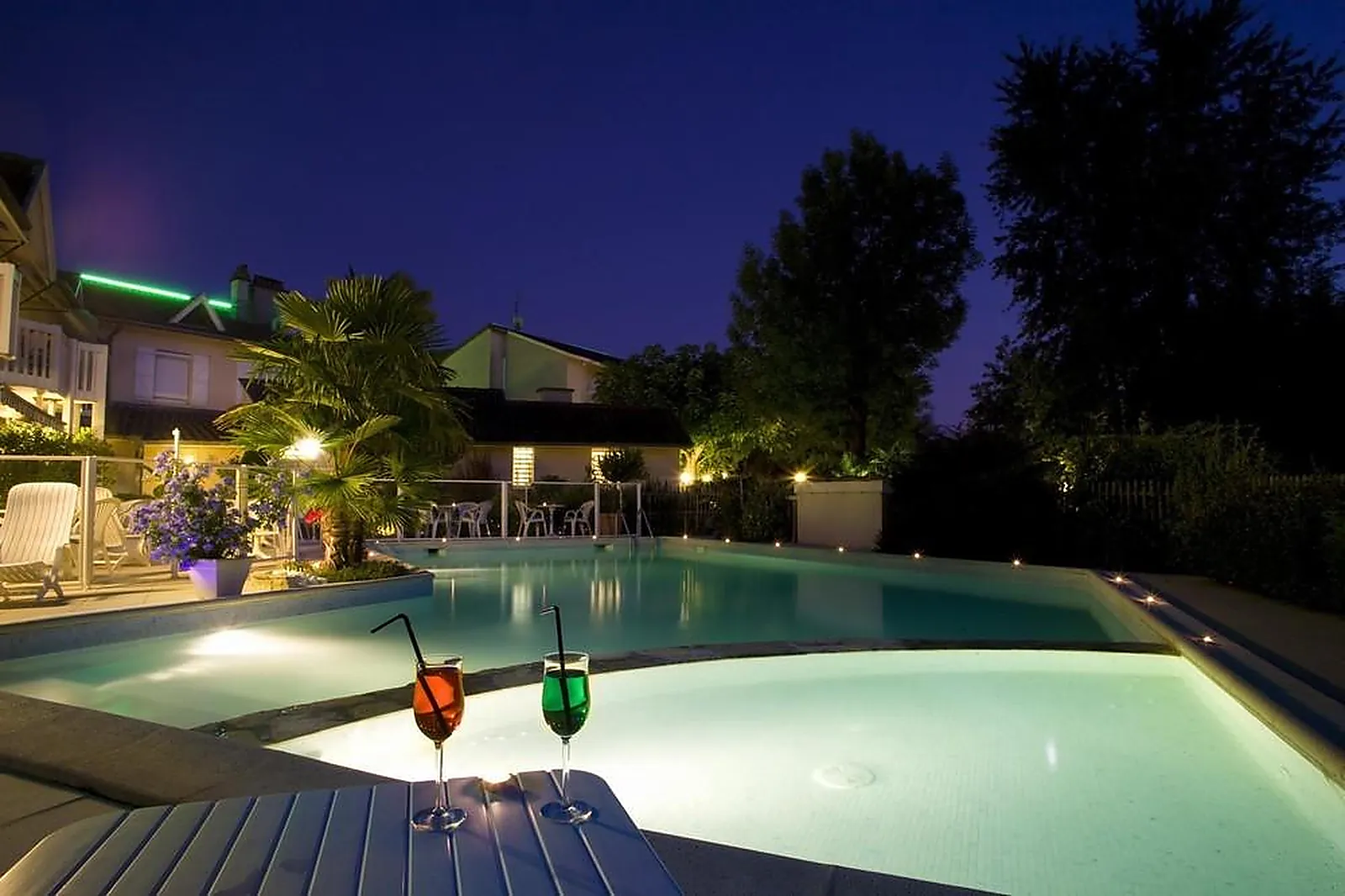 Lieux événementiels, LE RELAIS DU FARROU