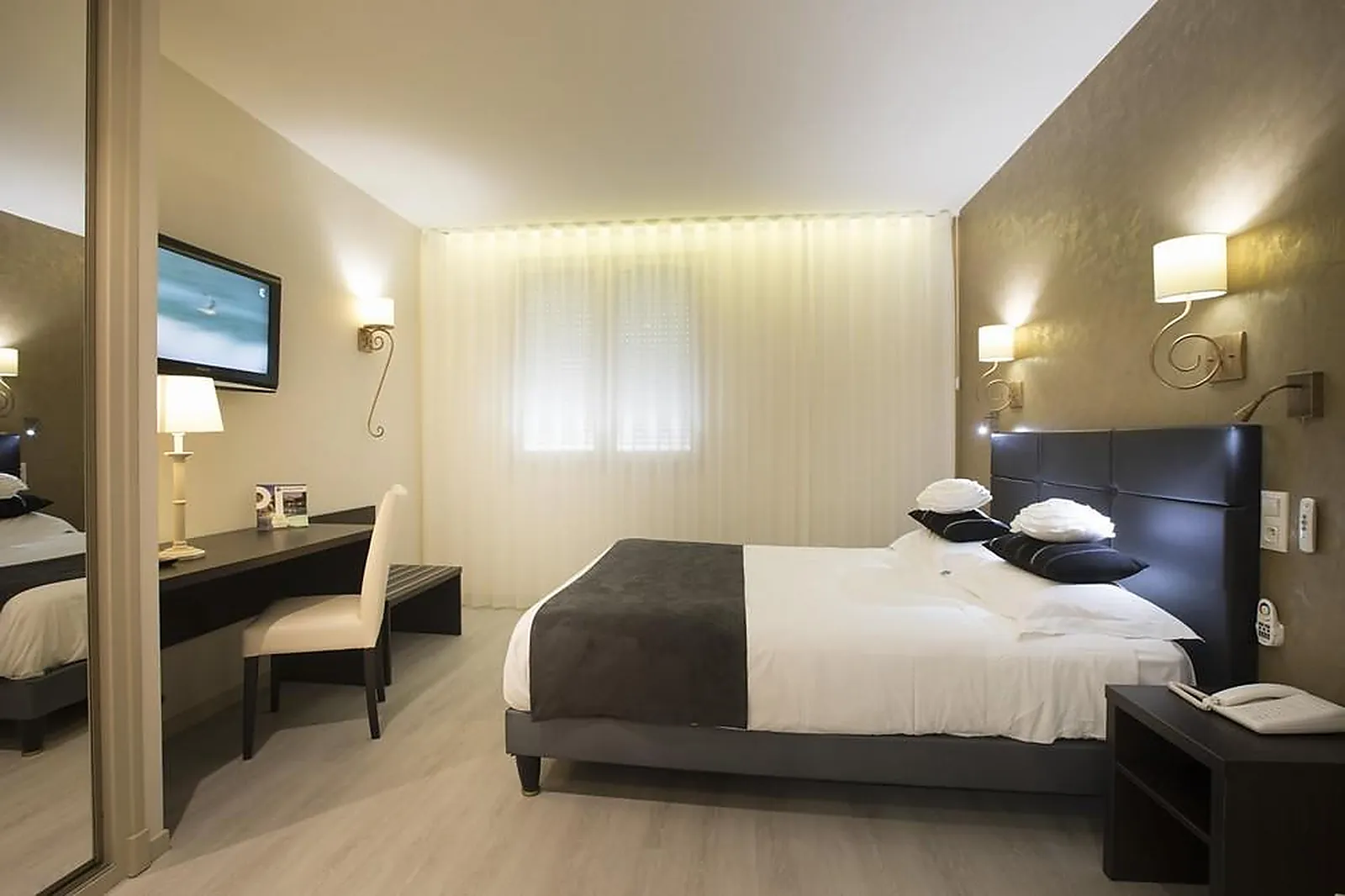 Lieux événementiels, LE RELAIS DU FARROU