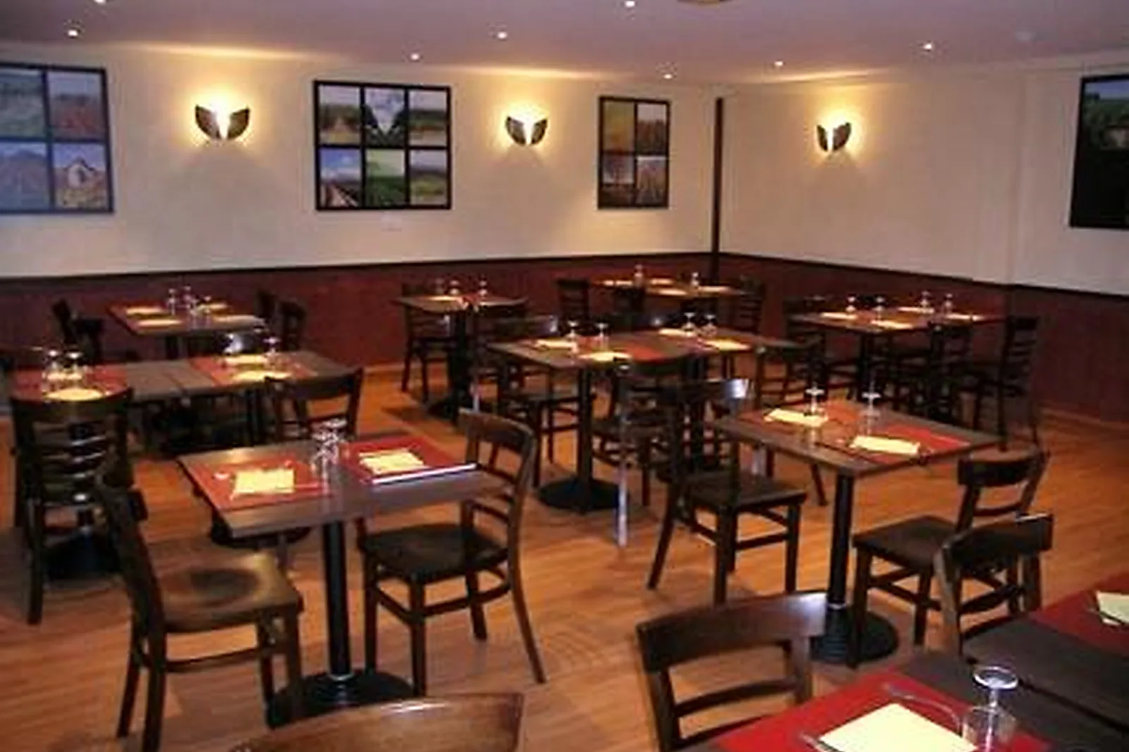 Lieux événementiels, LE RELAX