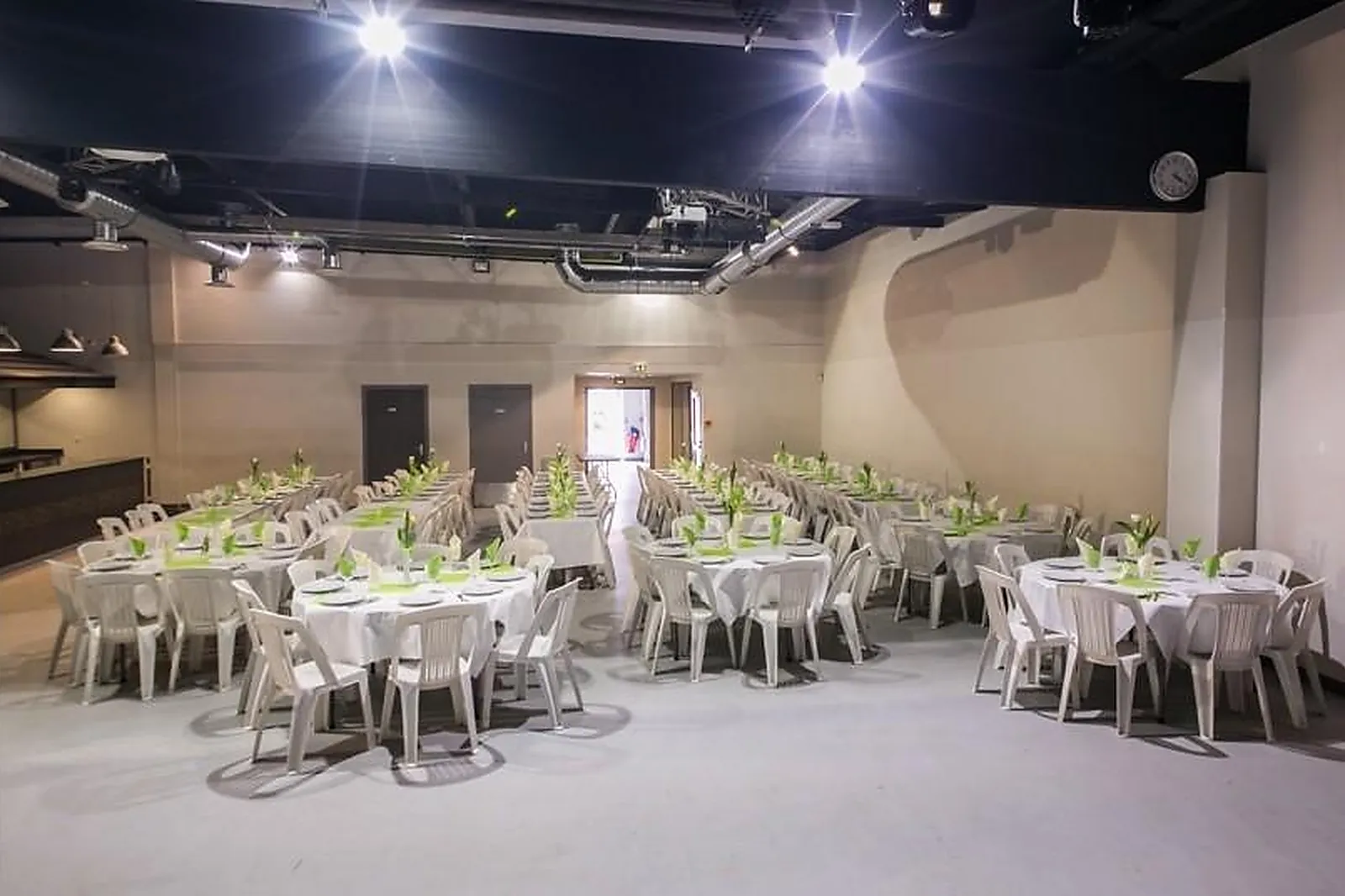 Lieux événementiels, LE REQUIEM