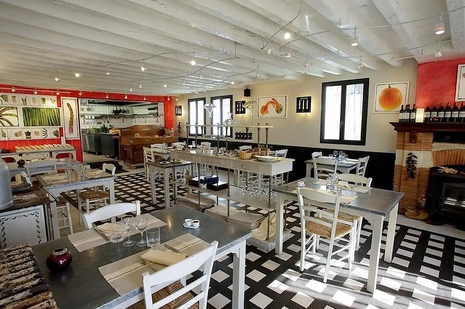 Lieux événementiels, LE RÉSINIER