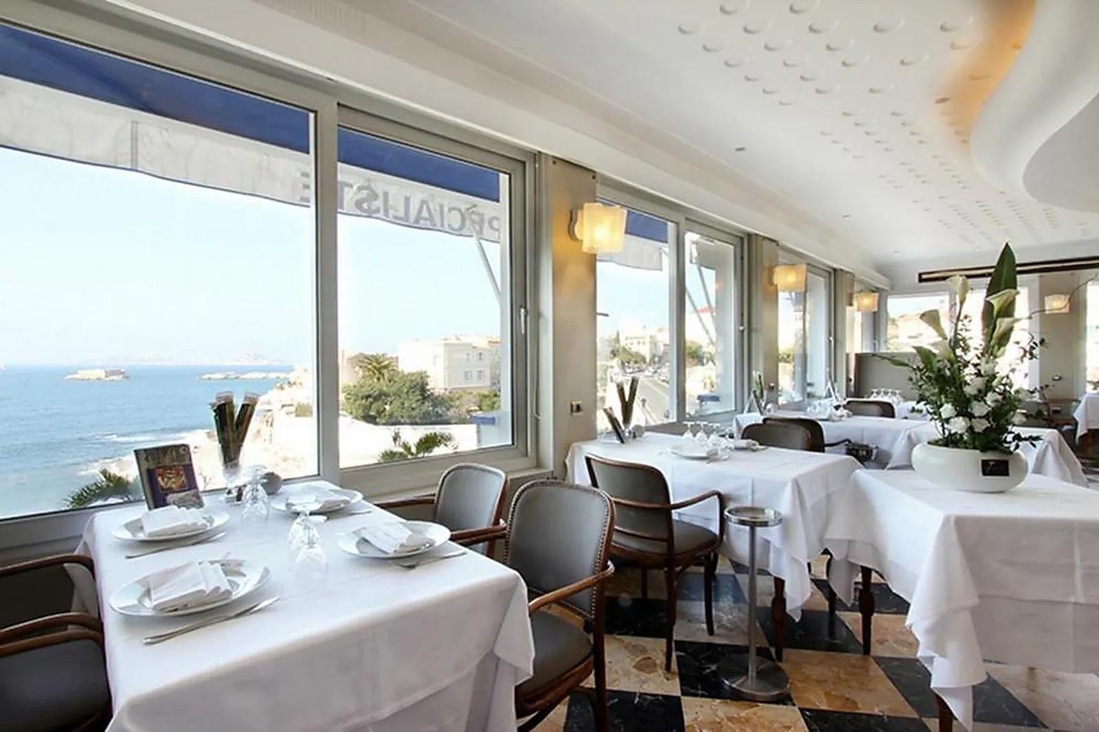 Lieux événementiels, LE RHUL