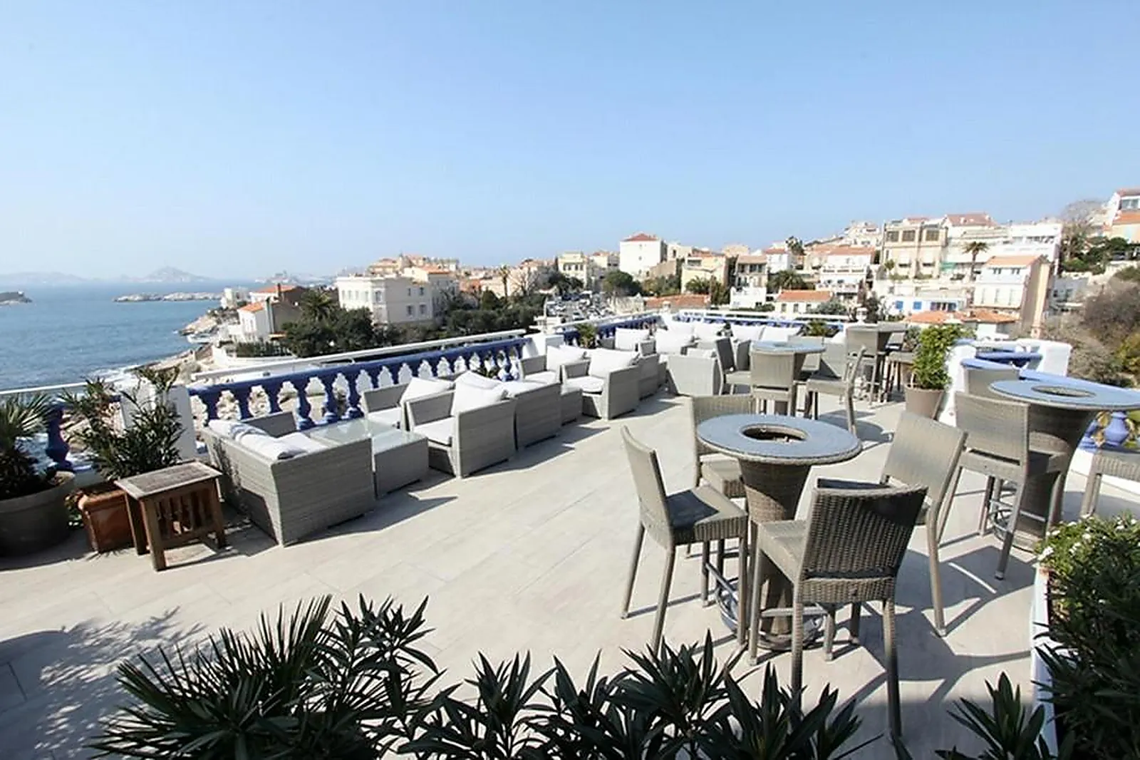 Lieux événementiels, LE RHUL