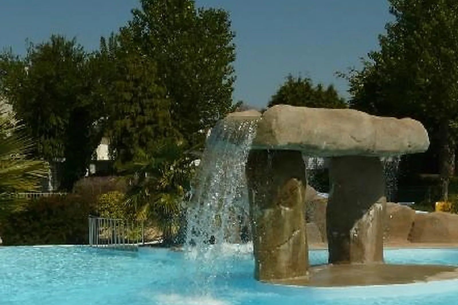 Lieux événementiels, LE ROSNUAL VILLAGE