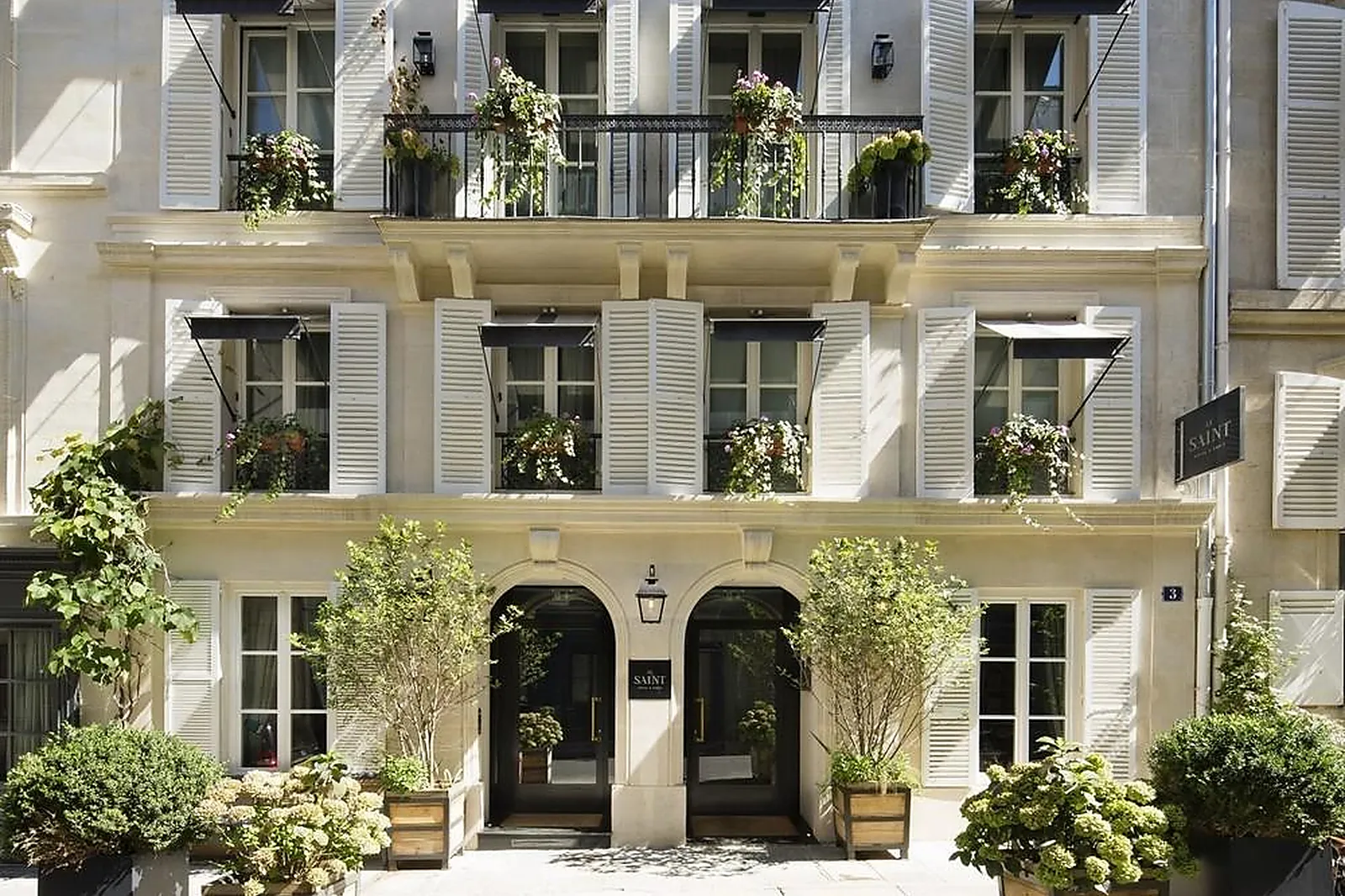 Lieux événementiels, LE SAINT