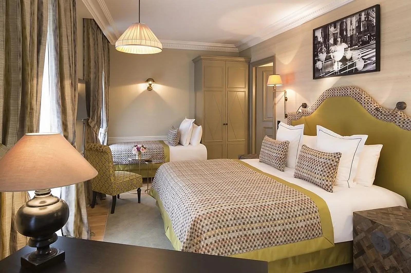 Lieux événementiels, LE SAINT