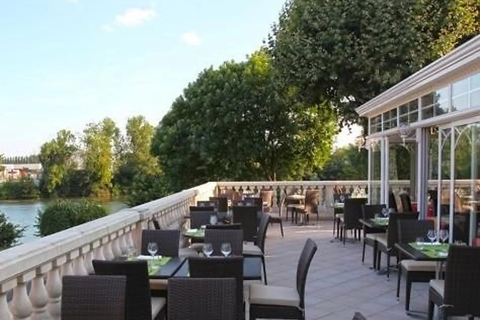 Lieux événementiels, LE SAINT-CHARLES