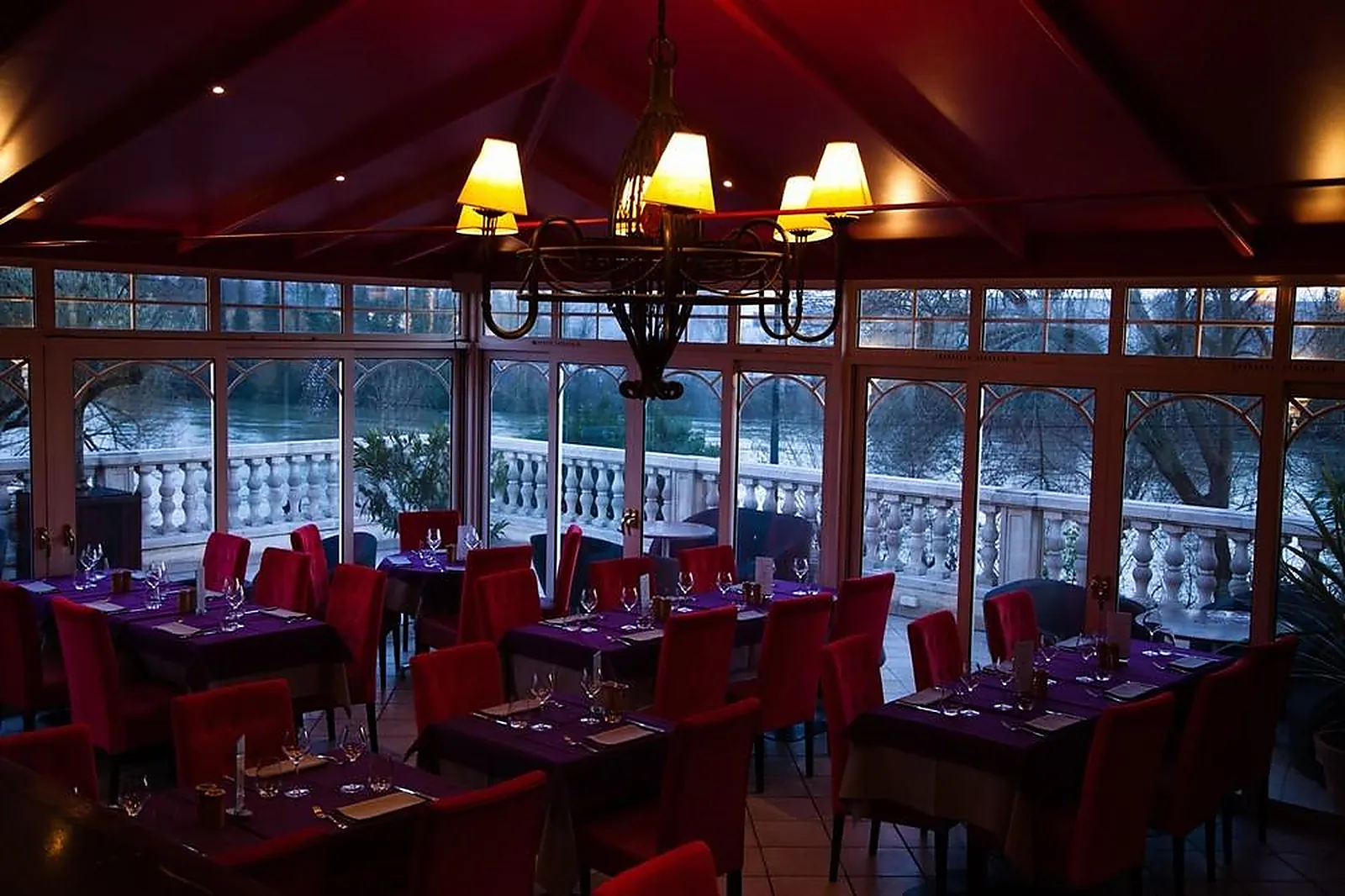 Lieux événementiels, LE SAINT-CHARLES