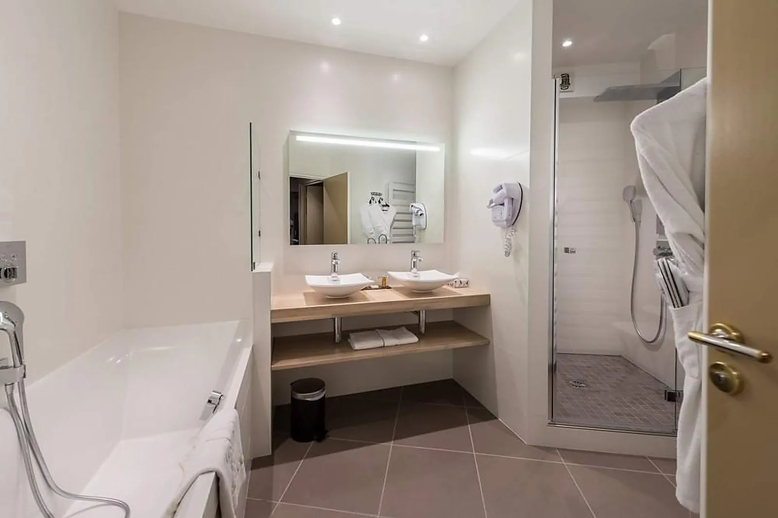 Lieux événementiels, LE SAINT GEORGES HÔTEL ET SPA