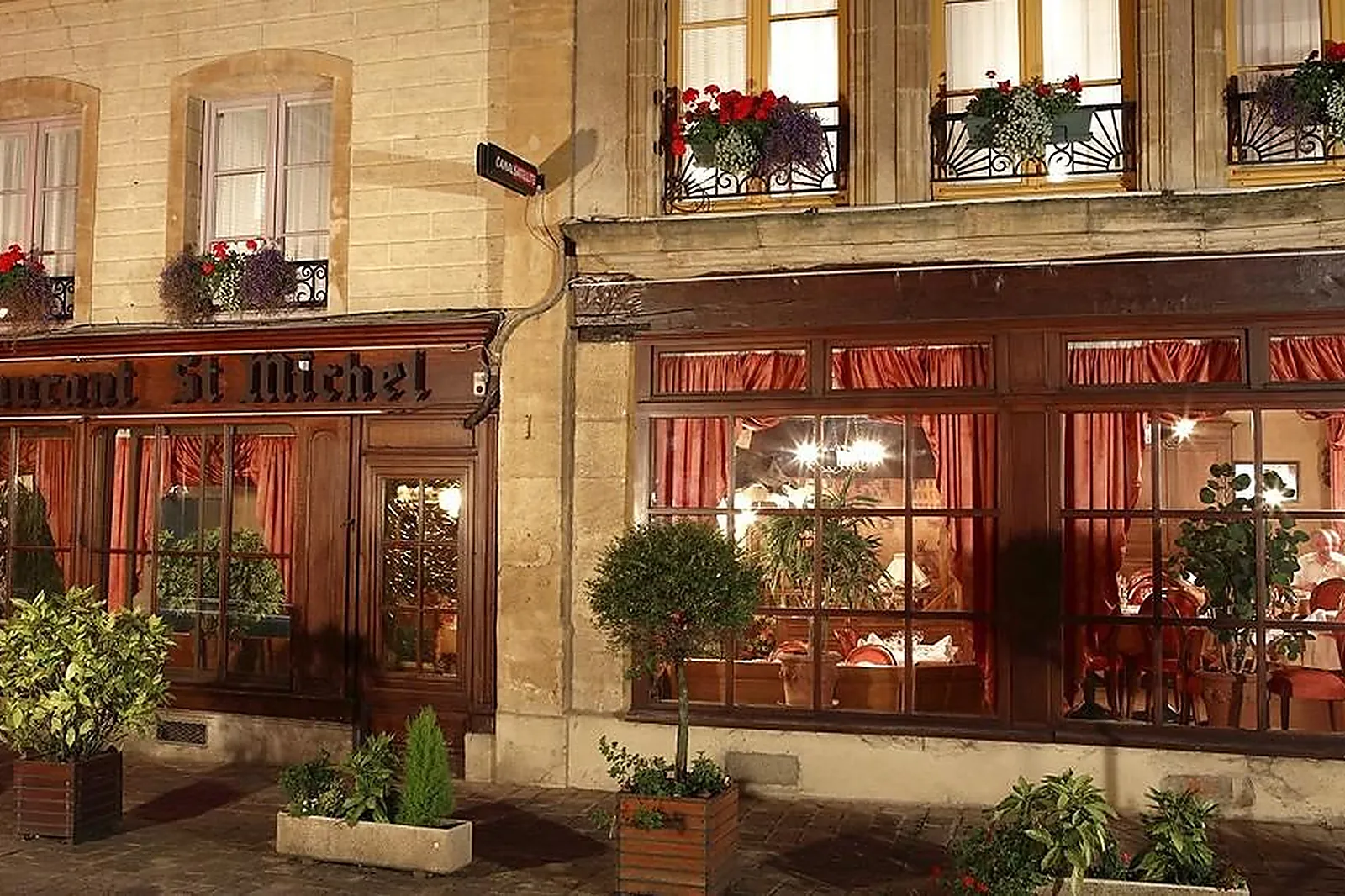 Lieux événementiels, LE SAINT-MICHEL