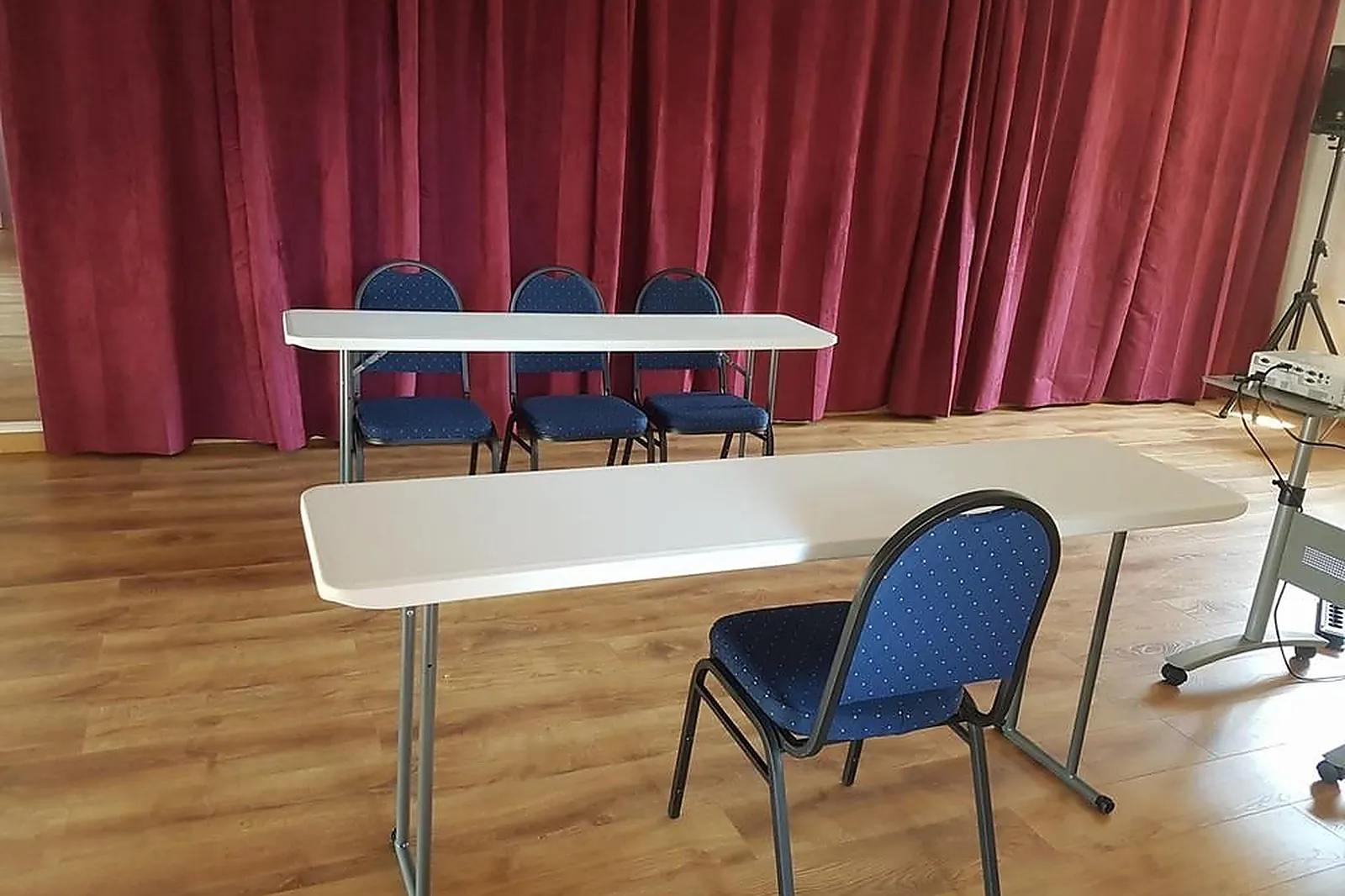 Lieux événementiels, LE SARROU