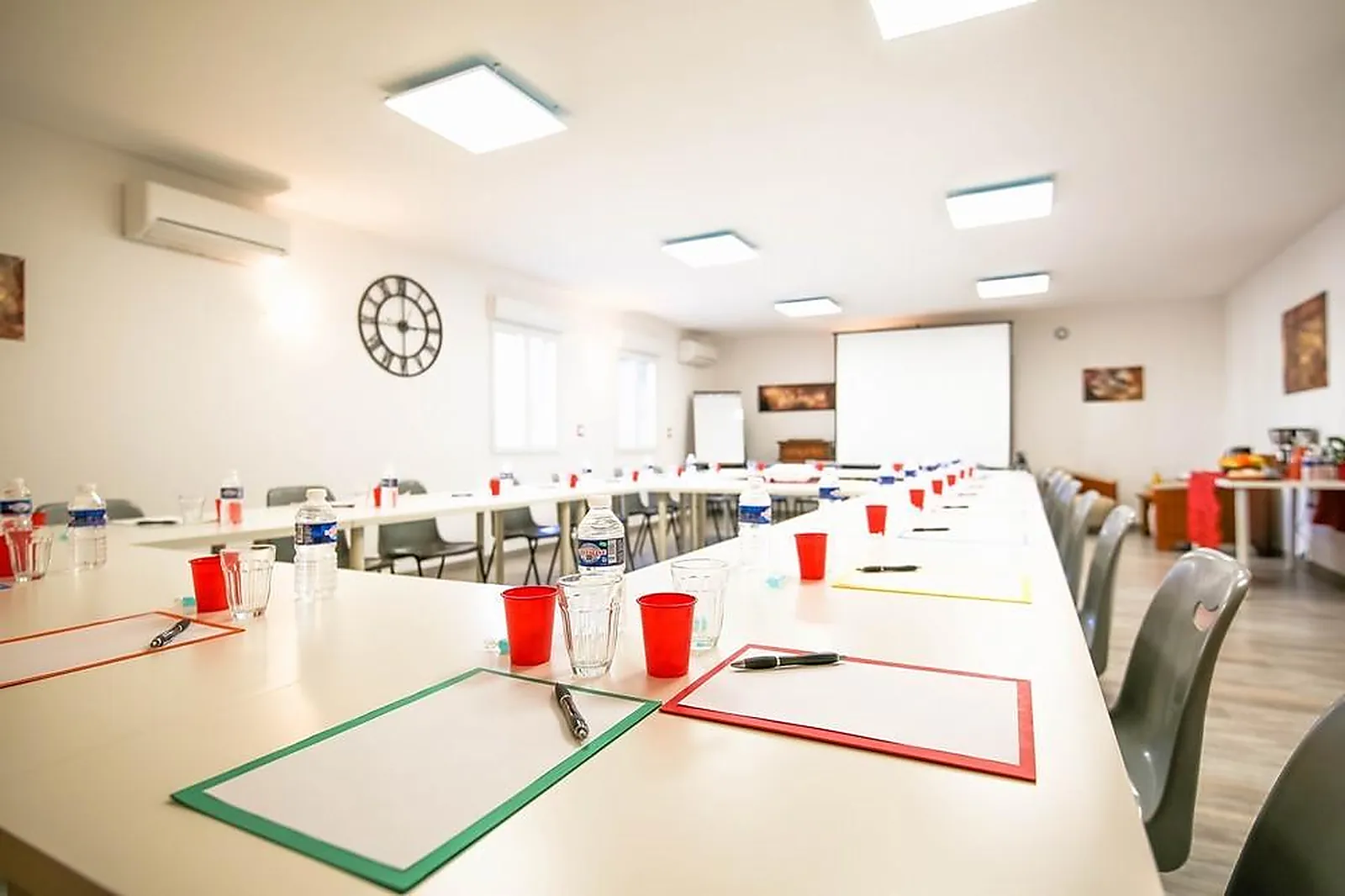 Lieux événementiels, LE SÉJOUR ARDÉCHOIS