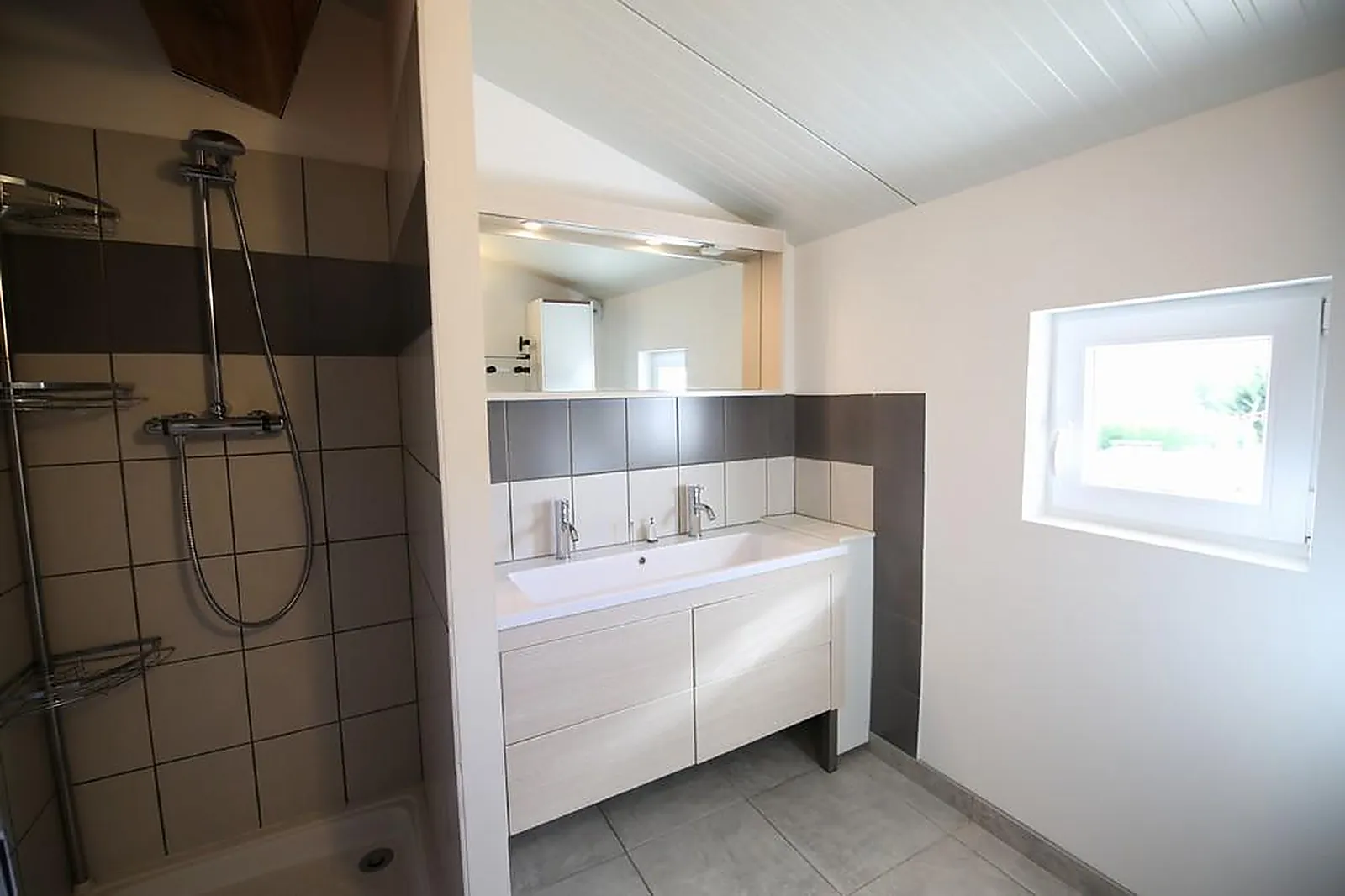 Lieux événementiels, LE SÉJOUR ARDÉCHOIS