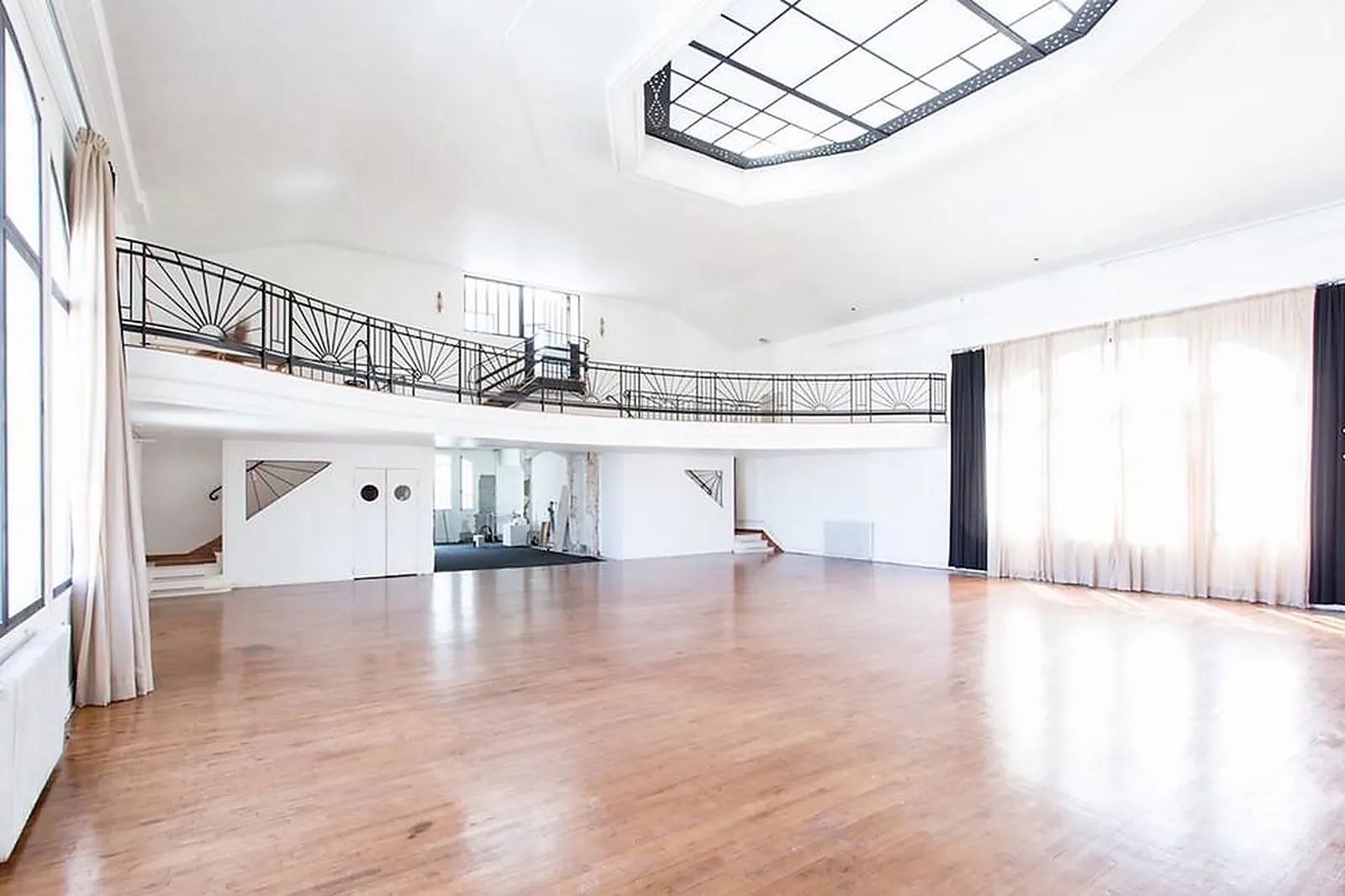 Lieux événementiels, LE SOLARIS