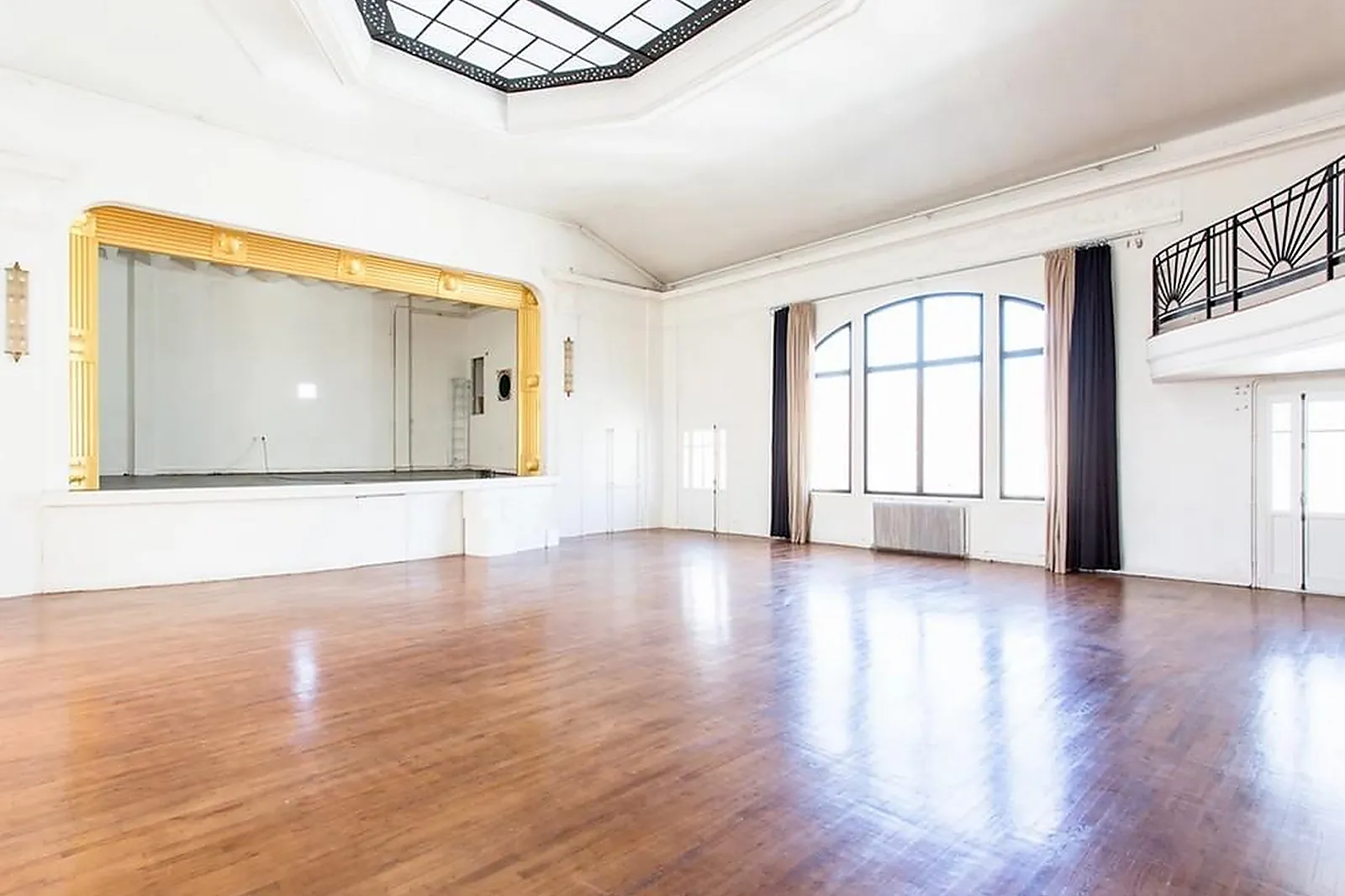 Lieux événementiels, LE SOLARIS